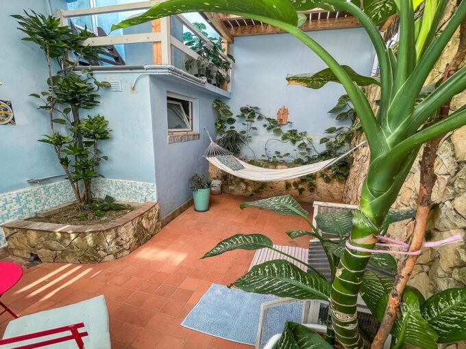 4 bed traditional townhouse in Lagos centre, Algarve 1