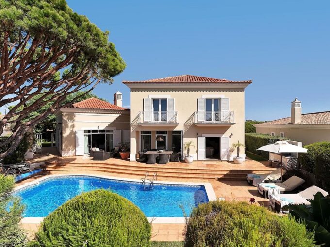 4 bed villa for sale in The Village, near Vale do Lobo Golf 1