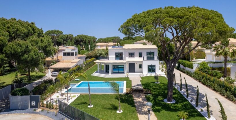 4 bed villa for sale in Vilamoura 7