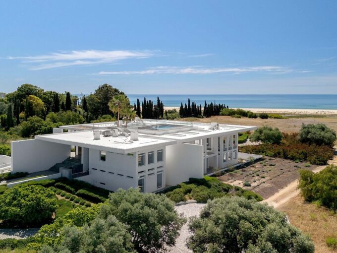 5 bed beachfront villa for sale in Cacela Velha, Algarve 7