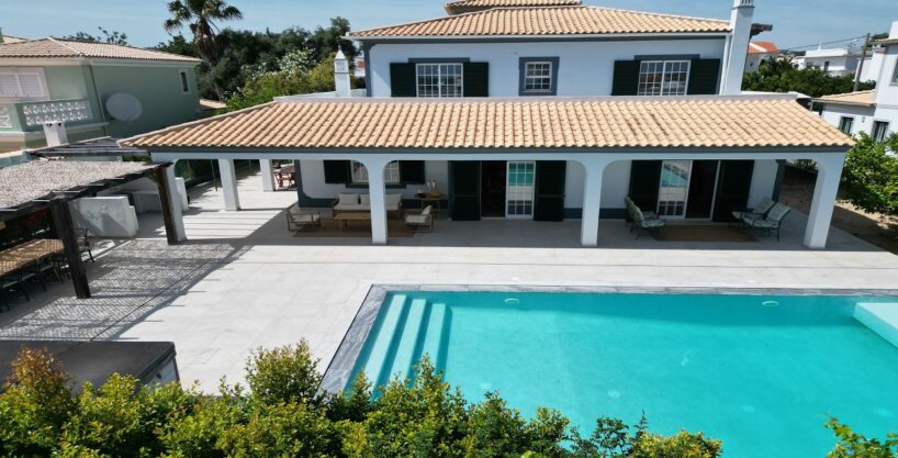 5 bed villa for sale in Almancil, Algarve 1