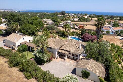 5 bed villa for sale in Caramujeira, Carvoeiro, Algarve 26