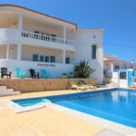 6 bed villa with pool in Budens, West Algarve 1
