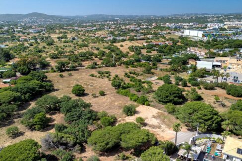 Building land with project approval in Almancil, Algarve 1
