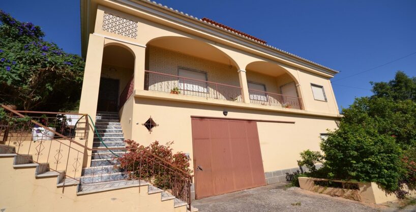Detached 4 bed villa with 1.5 hectares in Loule, Algarve 6