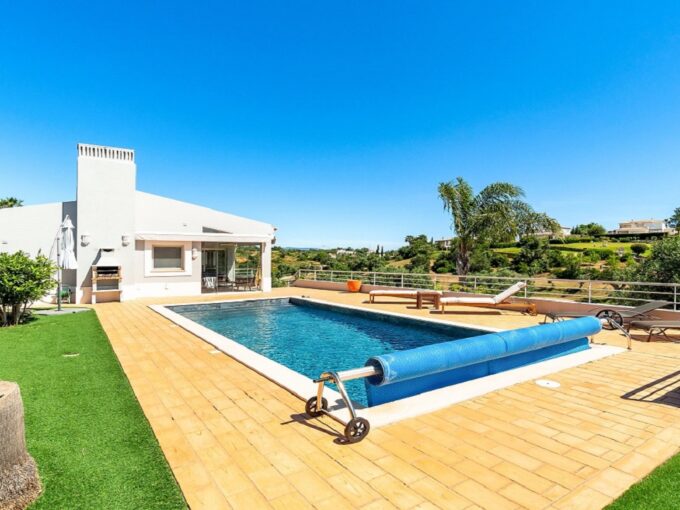 Pestana front line 3 bed golf villa in Carvoeiro, Algarve 1