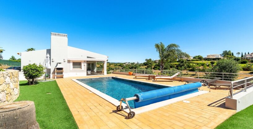 Pestana front line 3 bed golf villa in Carvoeiro, Algarve 1