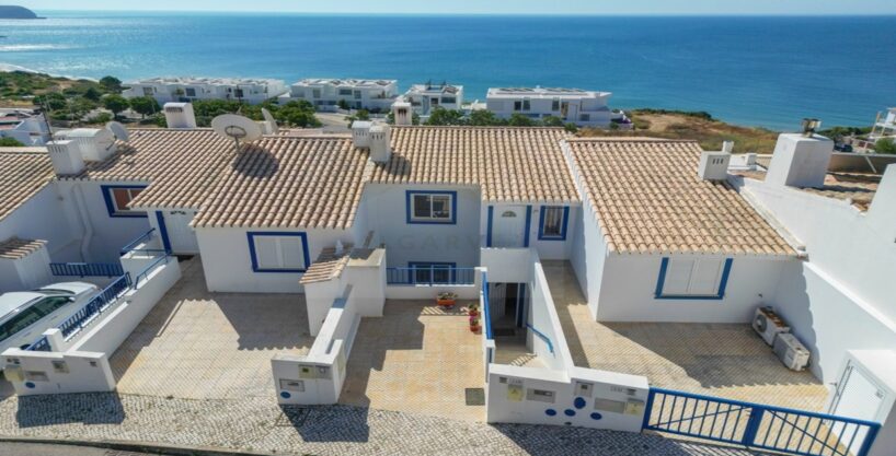 Sea View 2 bed apartment for sale in Salema, Algarve 1