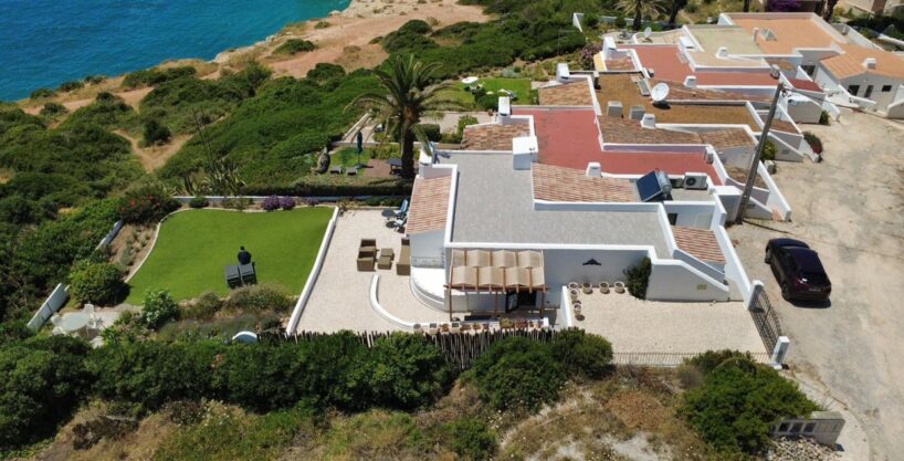 Sea front 2 bed linked villa in Carvoeiro, Algarve 1