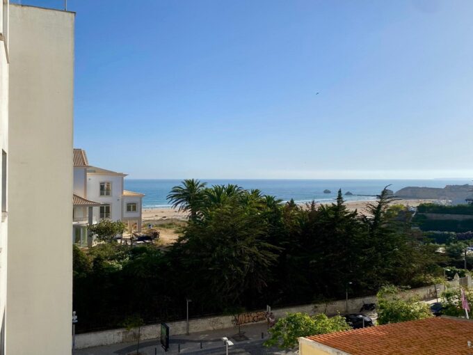 Sea view 2 bed apartment in Praia da Rocha, Algarve 1