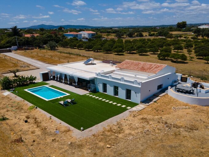 Sea view modern villa with land in Luz de Tavira, Algarve 1