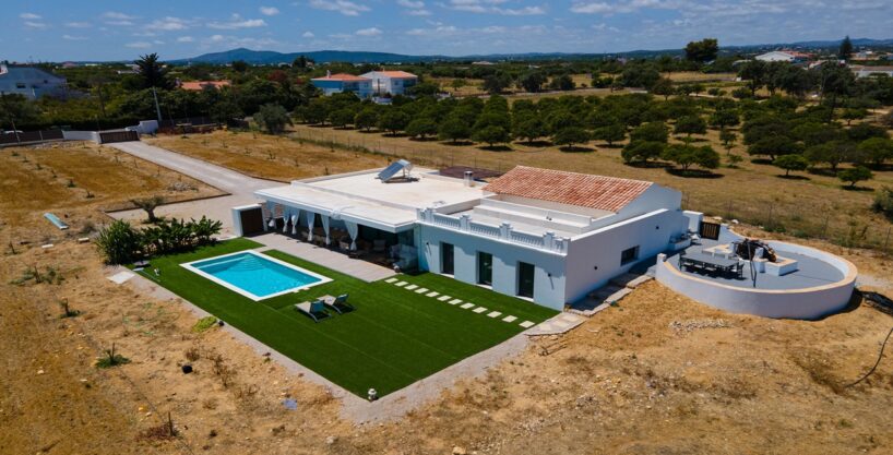 Sea view modern villa with land in Luz de Tavira, Algarve 1