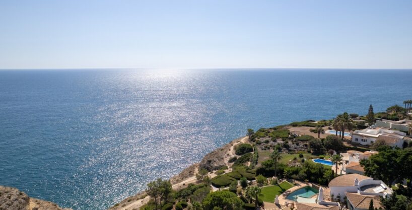 Seafront luxury Algarve villa in Carvoeiro Algarve Portugal 1