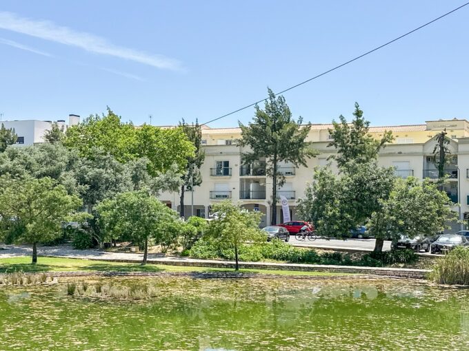 Top floor 4 bed apartment in Almancil, Algarve 1