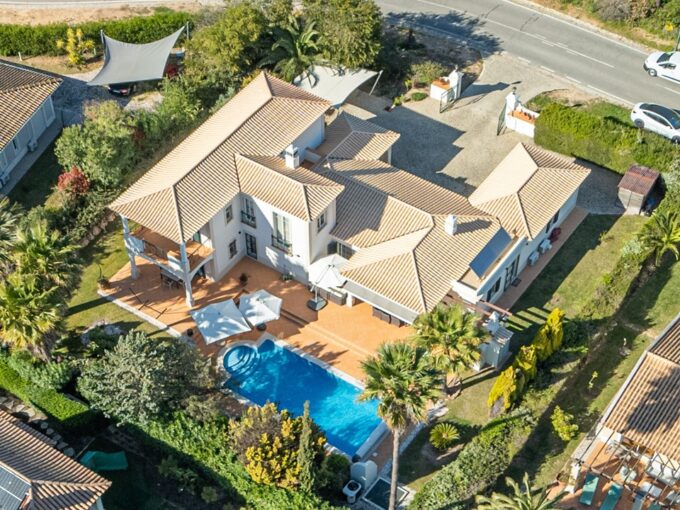 golf villa with heated pool on Vila Sol Resort