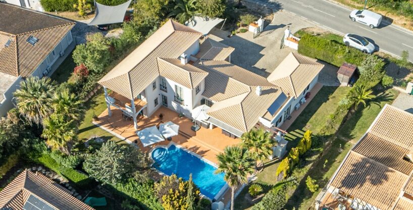 golf villa with heated pool on Vila Sol Resort