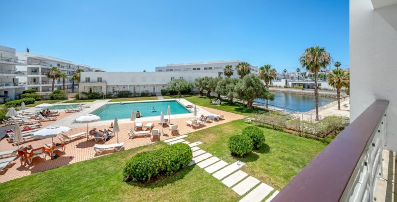 2 bed apartment in Dom Manuel, Lagos marina, Algarve 1
