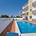 2 bed apartment with pool in Albufeira, Algarve 2