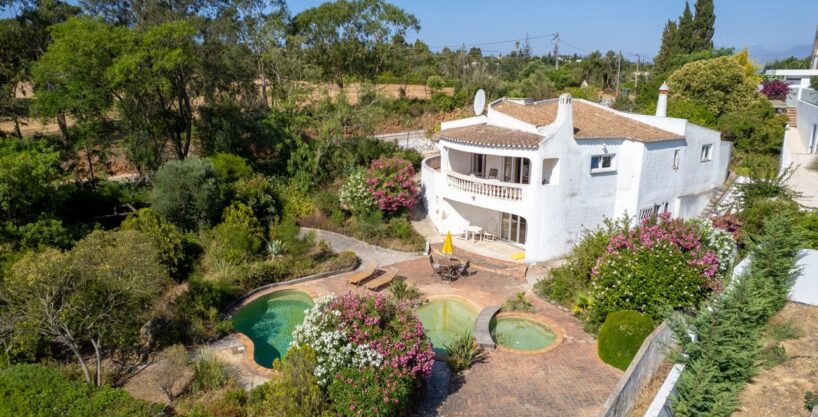 3 bed 3 bath villa in Falfeira, Lagos, Algarve 3
