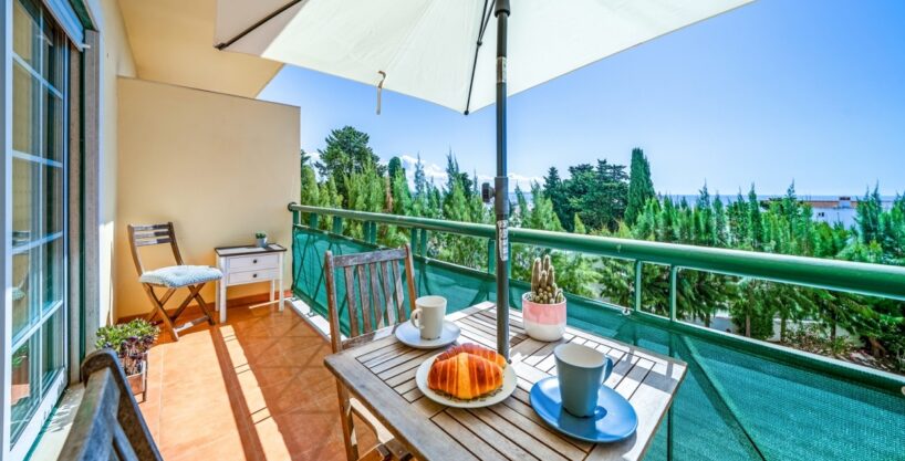 3 bed apartment with garage in Lagos, Algarve 1