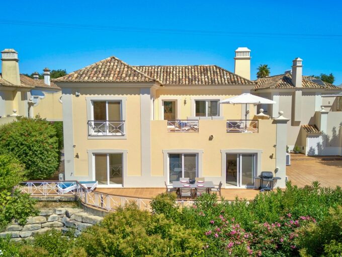 3 bed villa for sale in Almancil, Algarve 1