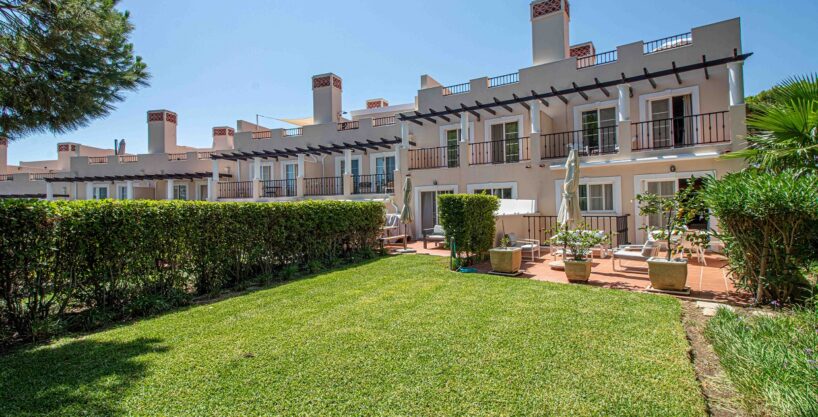 4 bed end townhouse on Palmyra Vila Sol Golf Resort, Algarve 1