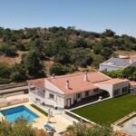 4 bed villa with guest apartment in Boliqueime, Algarve 1