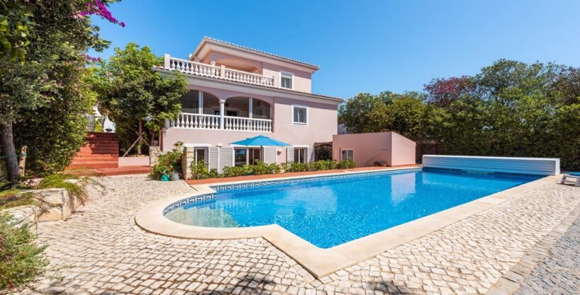 5 bed villa in Odiaxere, Lagos, West Algarve 1