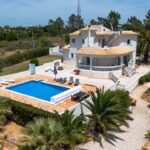 5 bed villa with land and heated pool in Porches, Algarve 1