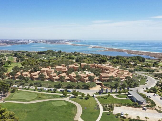 Beach front luxury 1 bed apartment at Palmares, Lagos 1