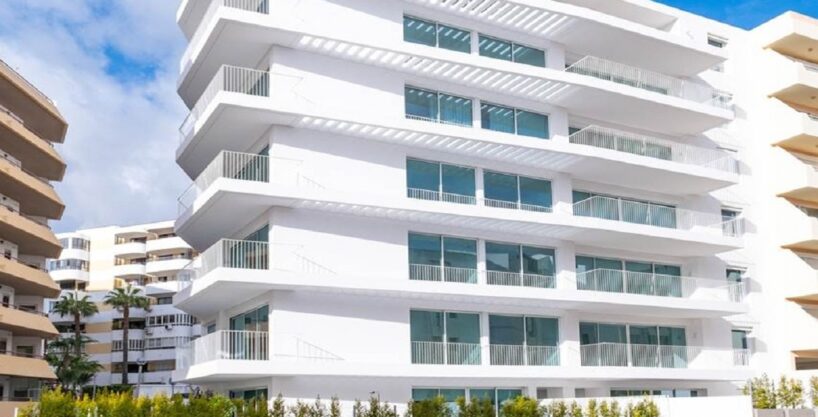Brand new 3 bed apartment for sale in Vilamoura, Algarve 1