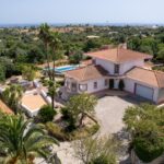 Detached villa for sale in Sesmarias, Carvoeiro, Algarve 1