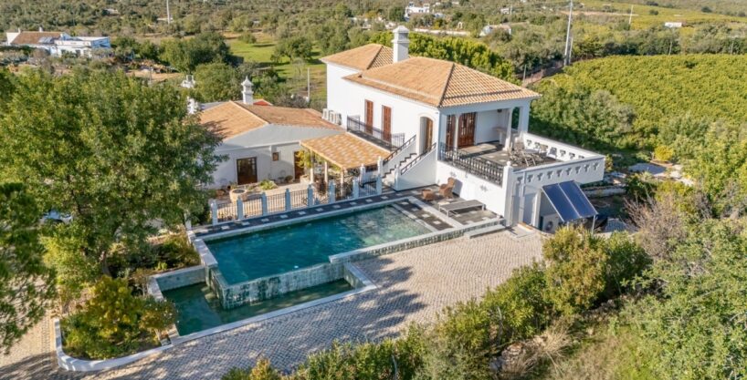 East Algarve luxury villa with sea views for sale in Moncarapacho 7