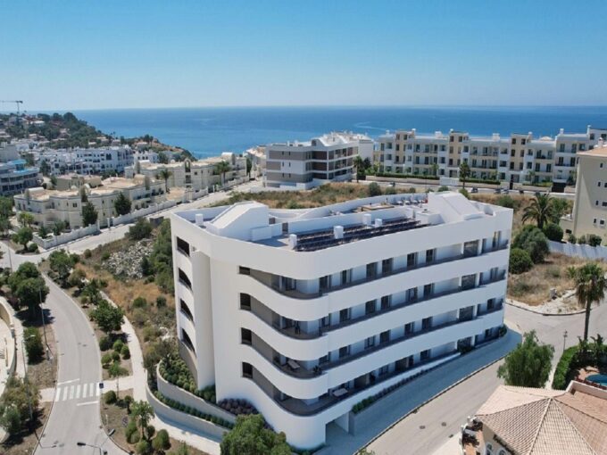 New 2 bed apartment in Porto de Mos, Lagos, Algarve 1