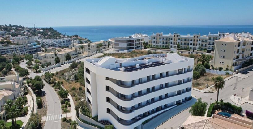 New 2 bed apartment in Porto de Mos, Lagos, Algarve 1