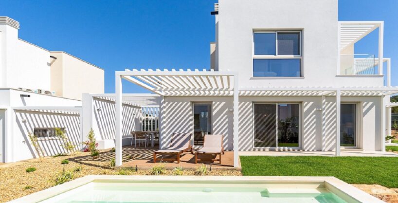 New villa for sale in Silves, Algarve 1