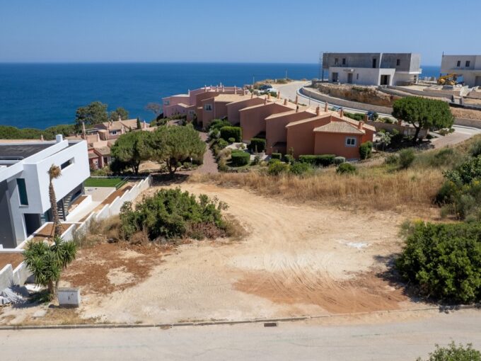 Ocean view turnkey 4 bed modern villa in Praia da Luz, Algarve 1