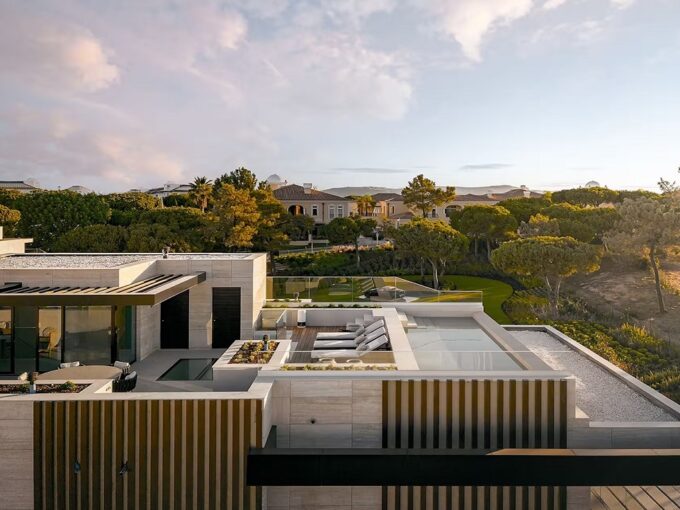 Quinta Do Lago Golf Resort 4 bed luxury apartment, Algarve 1