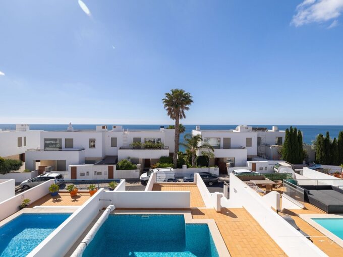 Sea view 3 bed house with pool in Praia da Luz, Algarve 3