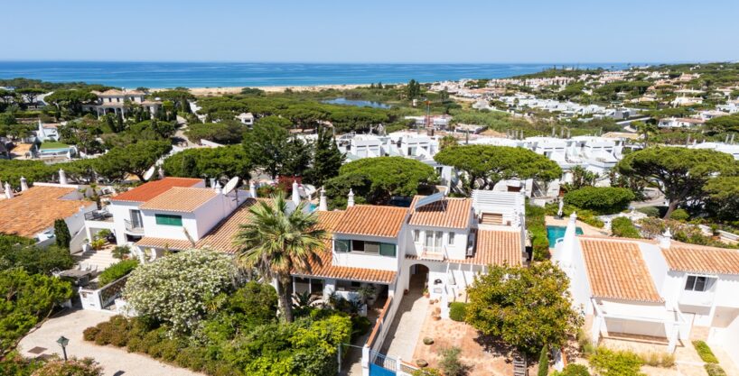 Sea view 3 bed house with pool near Vale do Lobo Golf Resort 1