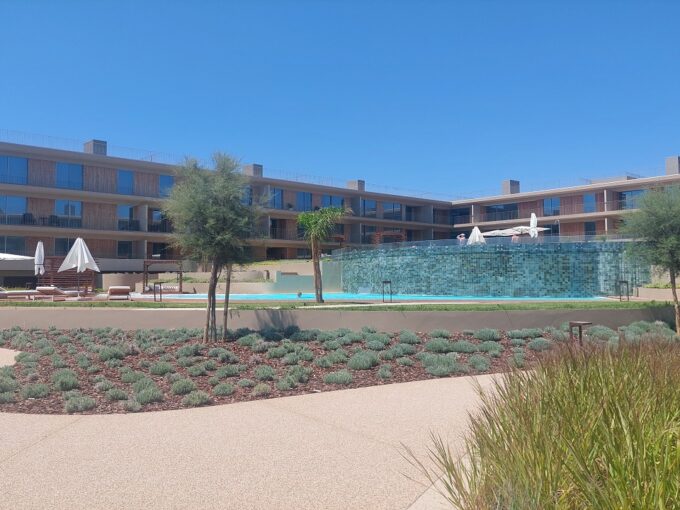 Sea view Algarve 2 bed apartment in Forto Novo, Quarteira 1