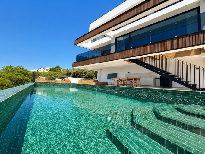 Stunning luxury modern 4 bed villa with sea views in Loule, Algarve 1